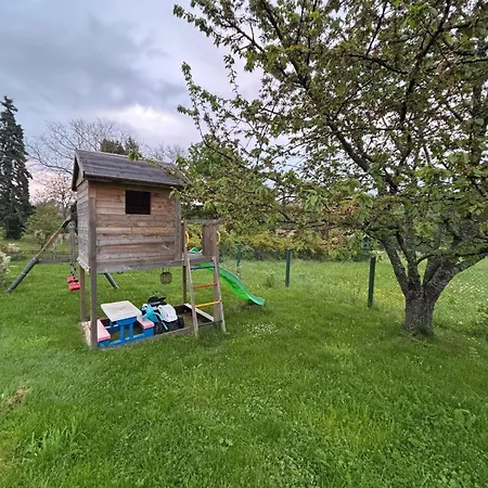 Nyaraló Chez Maison Rez De Jardin Charmeil